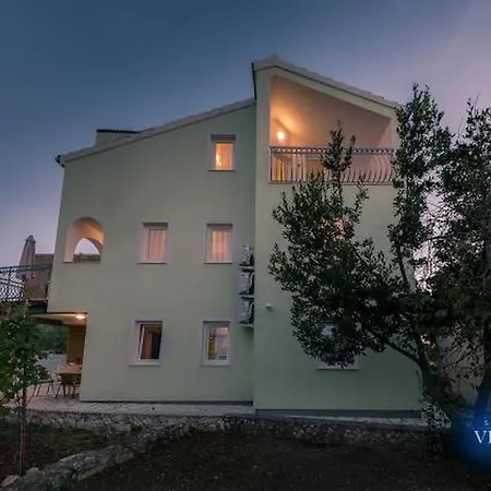 In With Terrace, Air Conditioning, Wifi, Washing Machine 4773-1 *