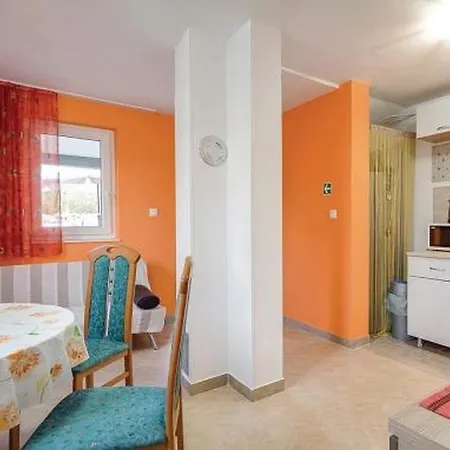 In With Terrace, Air Conditioning, Wifi, Washing Machine 4773-1 *