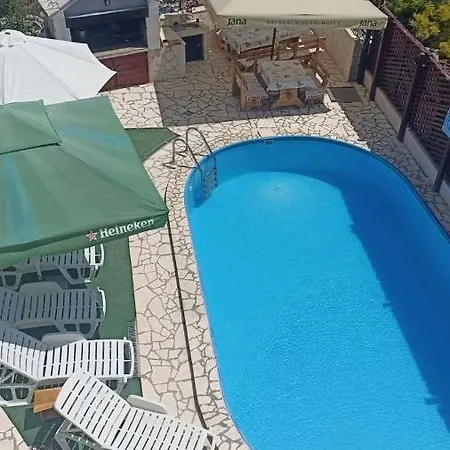 In With Terrace, Air Conditioning, Wifi, Washing Machine 4773-1 Appartement Ražanj