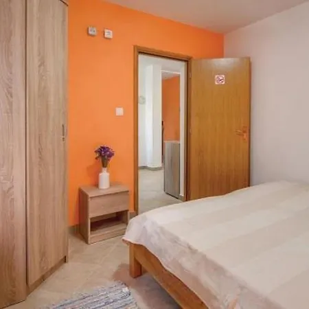 In With Terrace, Air Conditioning, Wifi, Washing Machine 4773-1 Appartement *
