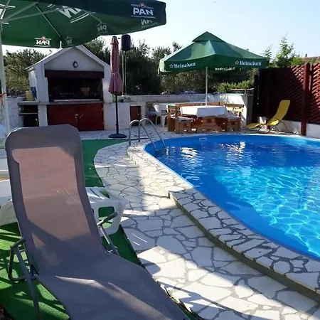 In With Terrace, Air Conditioning, Wifi, Washing Machine 4773-1 Appartement Ražanj